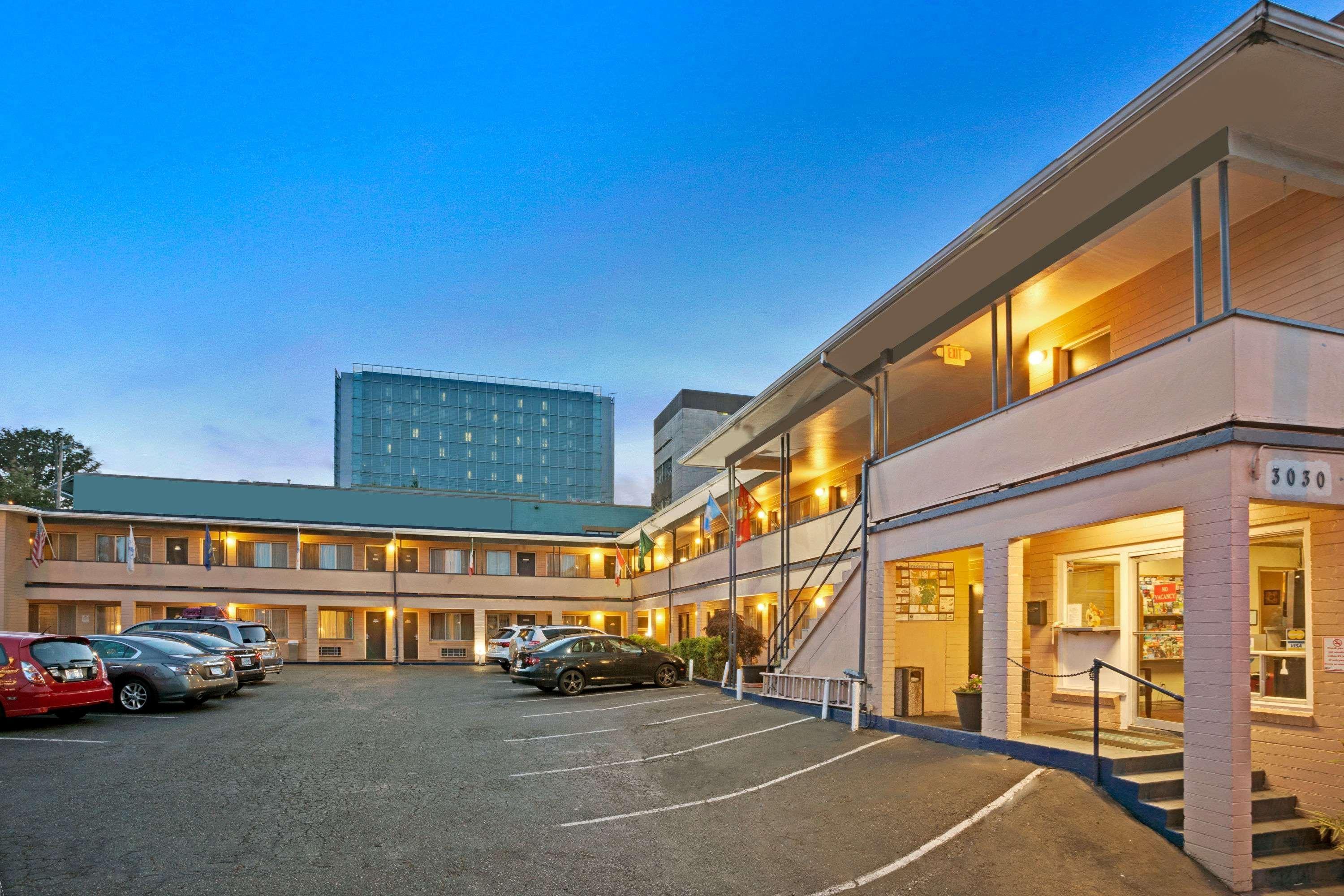 Travelodge By Wyndham Everett City Center Εξωτερικό φωτογραφία